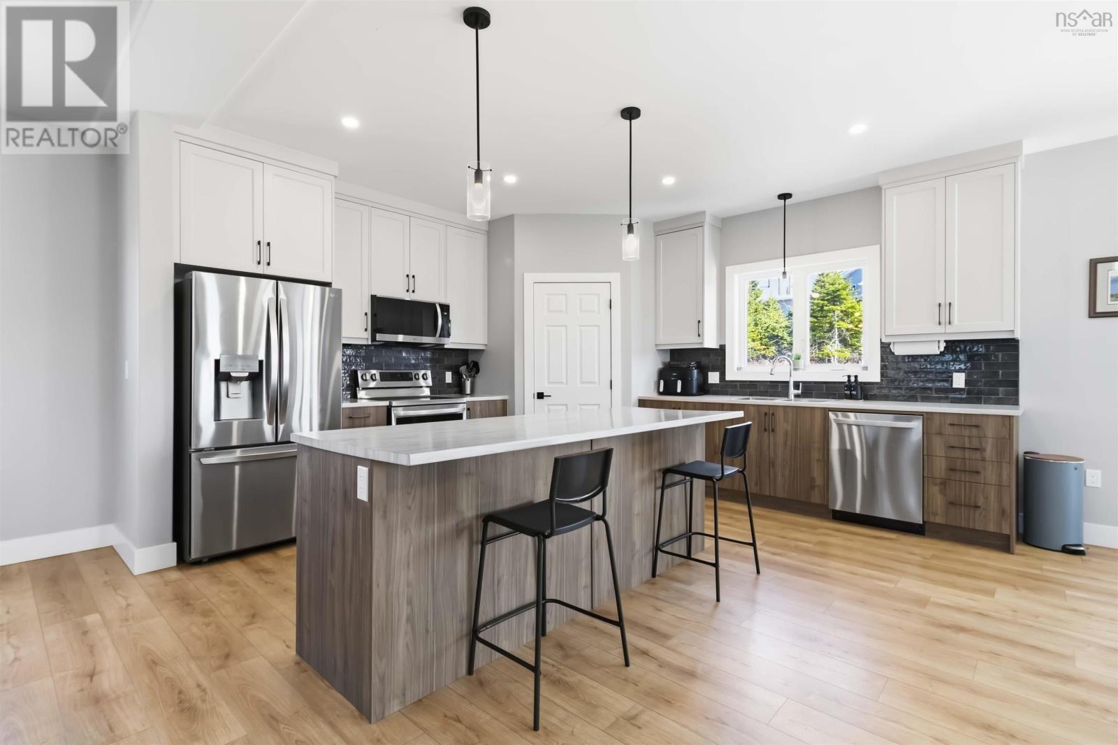 86 Riverview Drive - 9