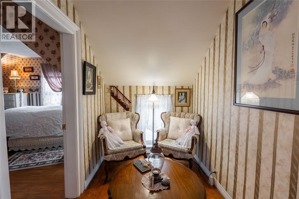 438 Emmeline STREET - 21