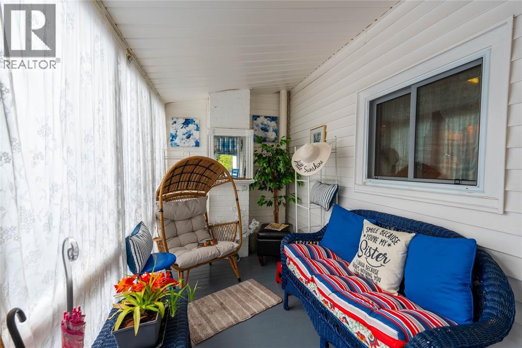 438 Emmeline STREET - 26