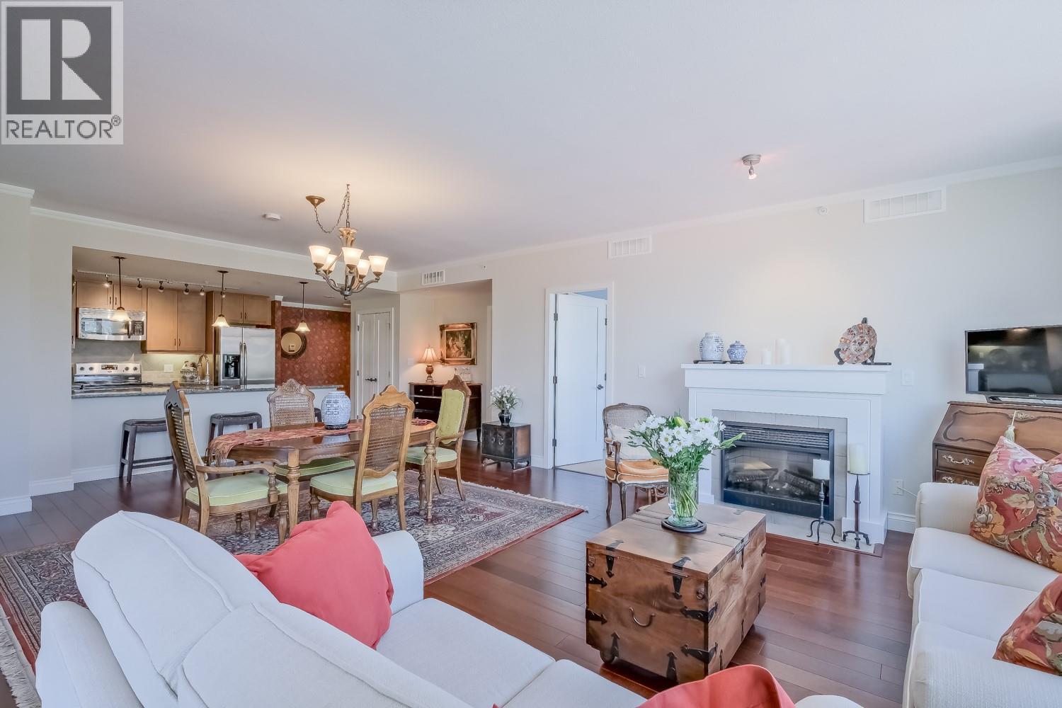 #1007 160 LAKESHORE Drive - 23