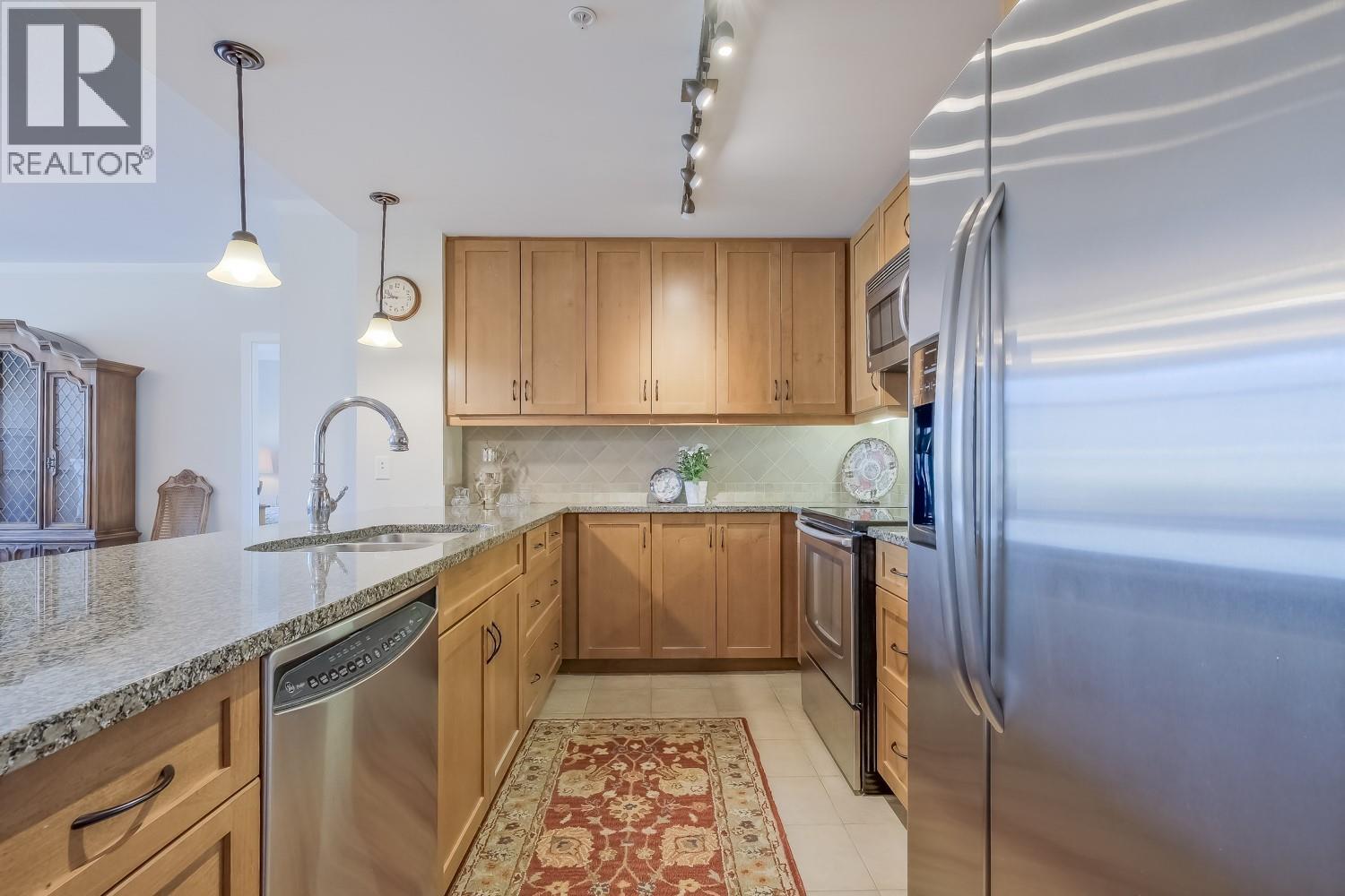 #1007 160 LAKESHORE Drive - 6