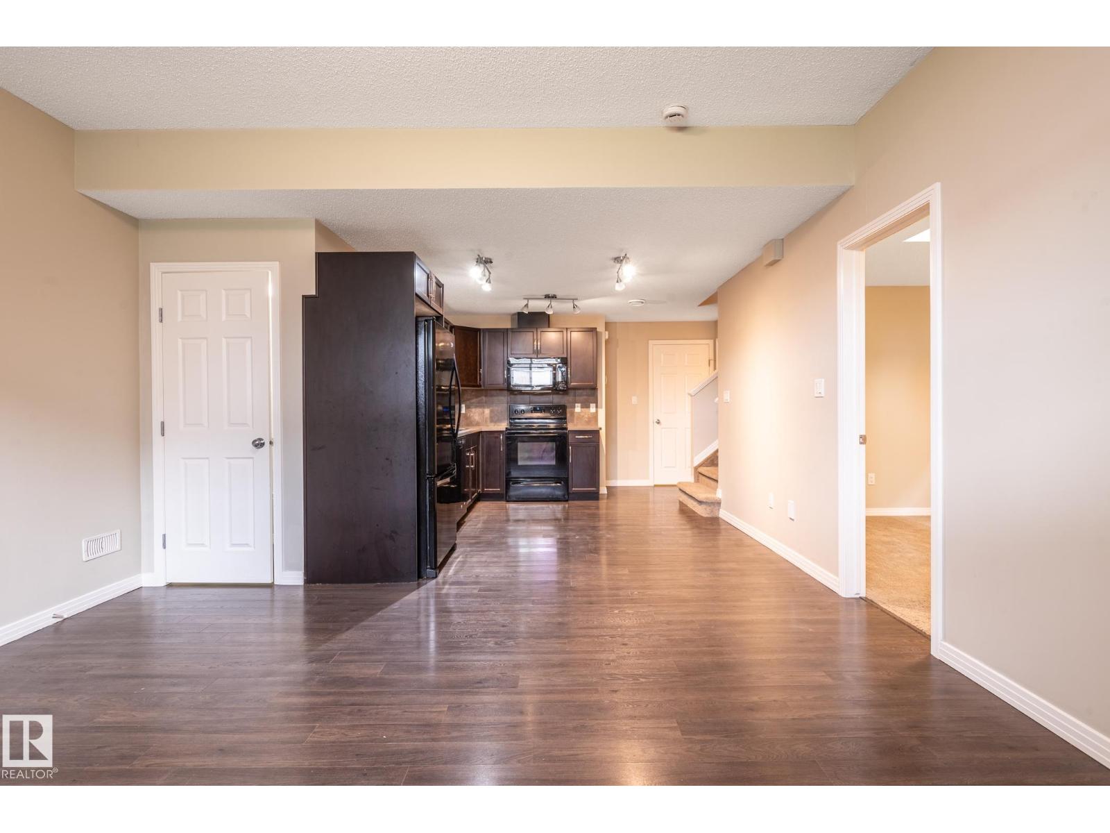 379 REYNALDS CO — photo 52