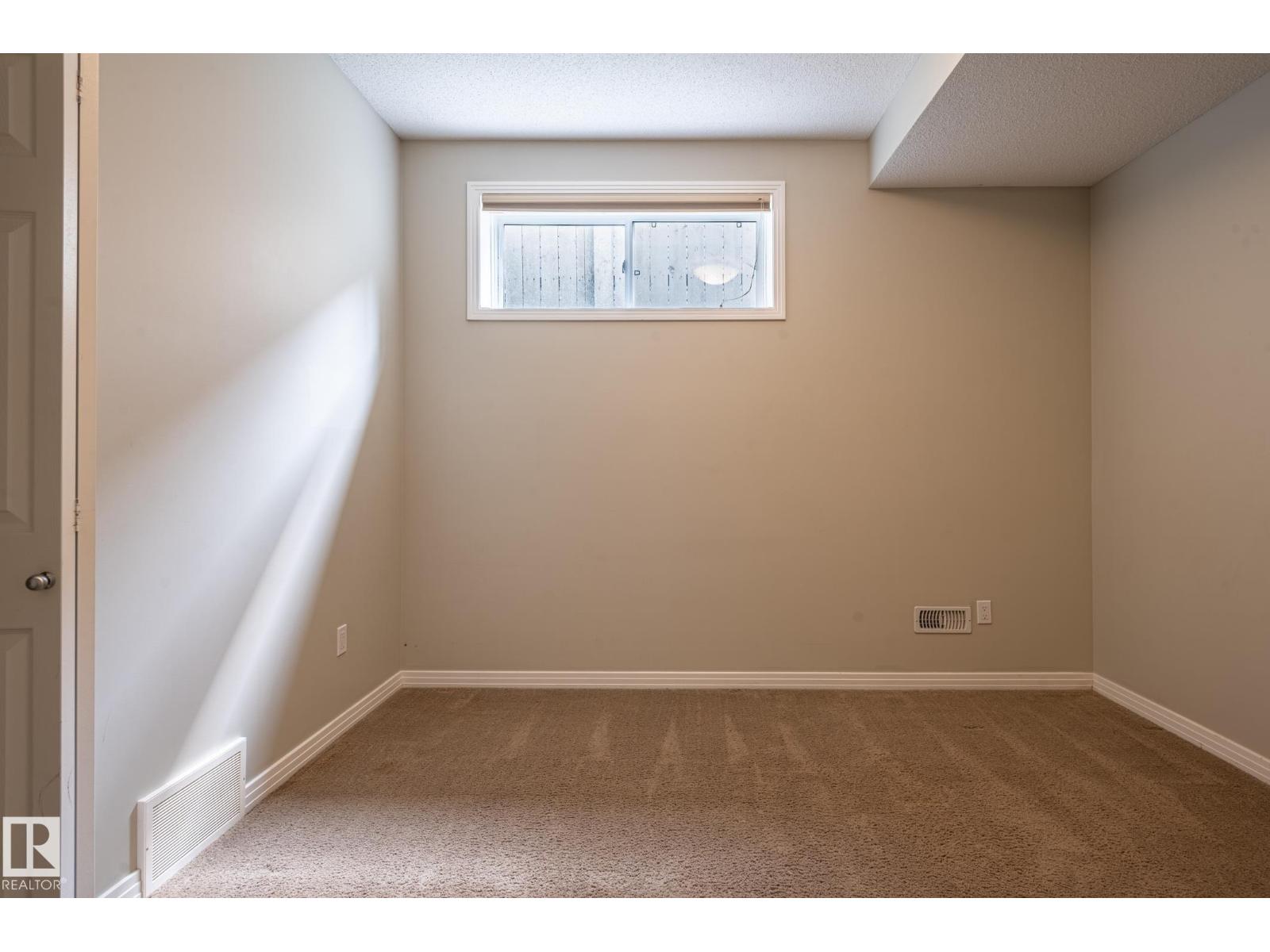 379 REYNALDS CO — photo 55