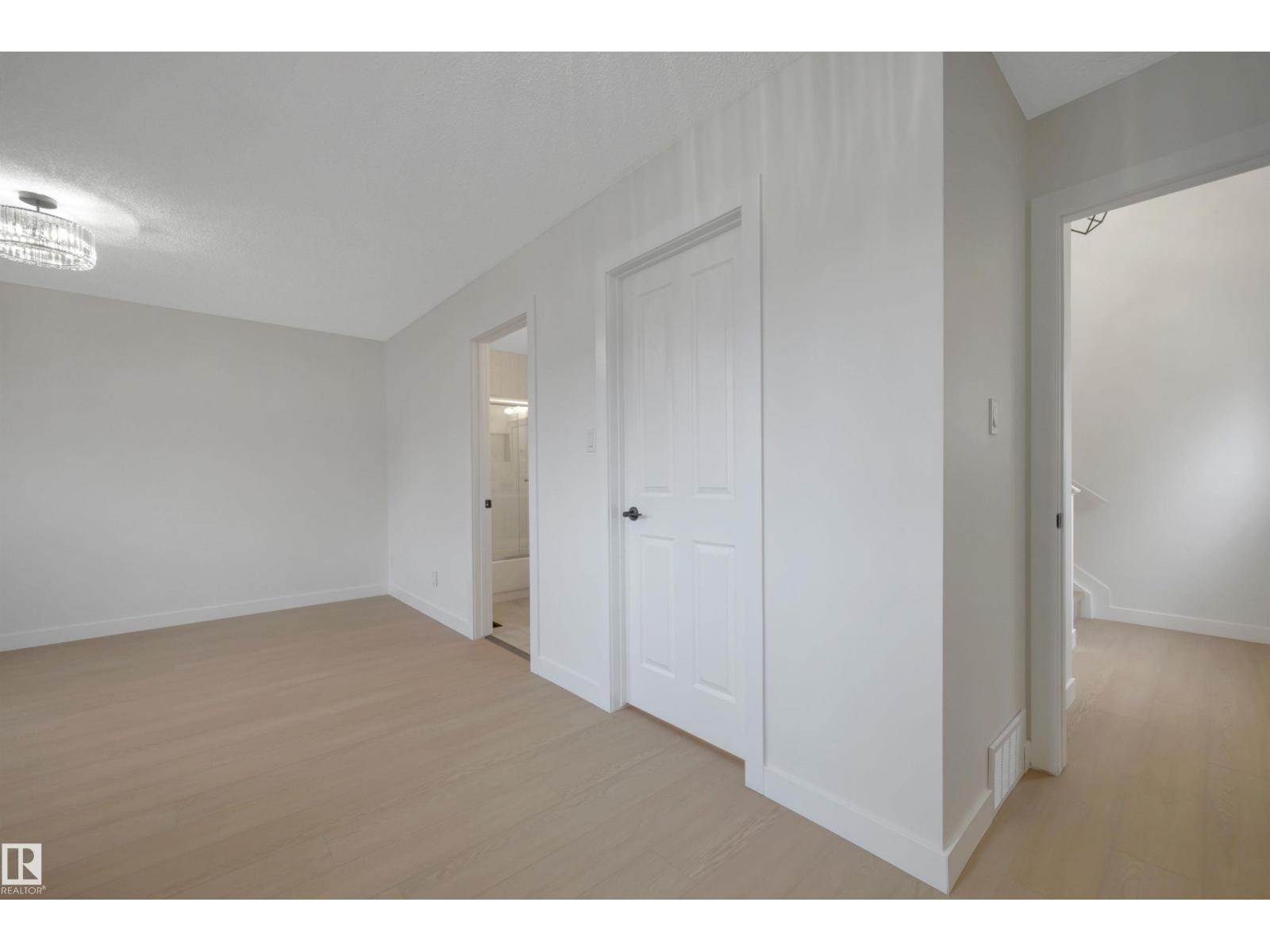 #9 843 YOUVILLE DR NW — photo 24