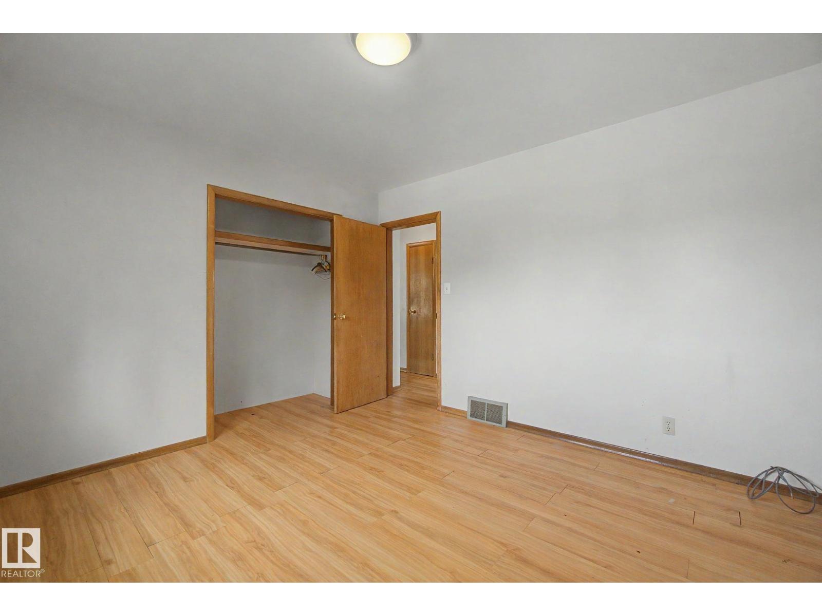 5103 54 AV — photo 15