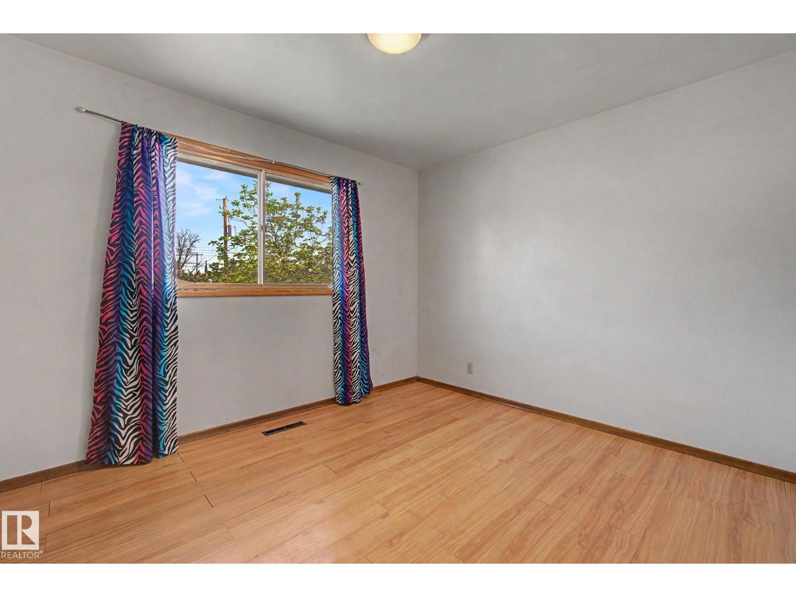 5103 54 AV — photo 16