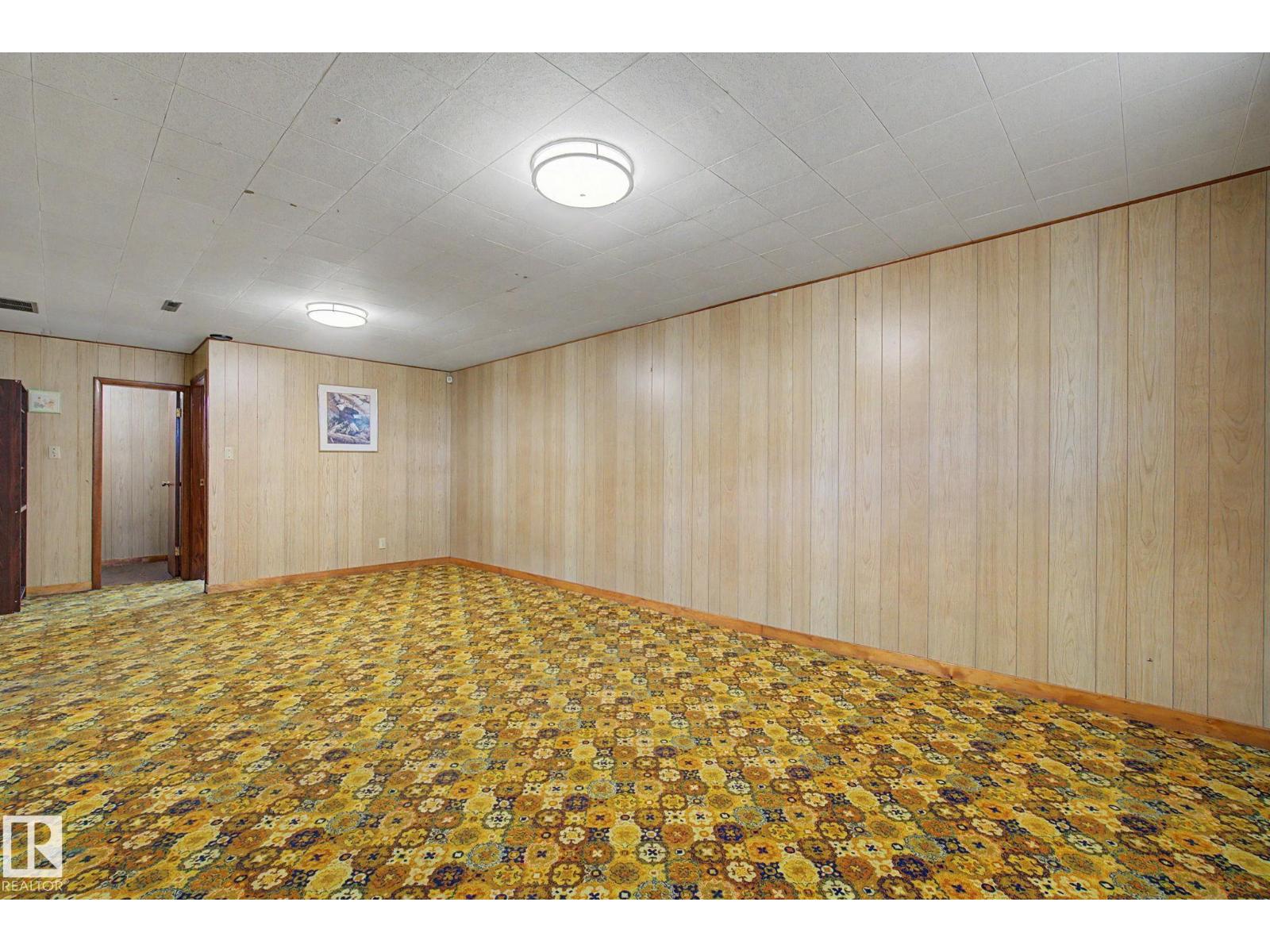 5103 54 AV — photo 27