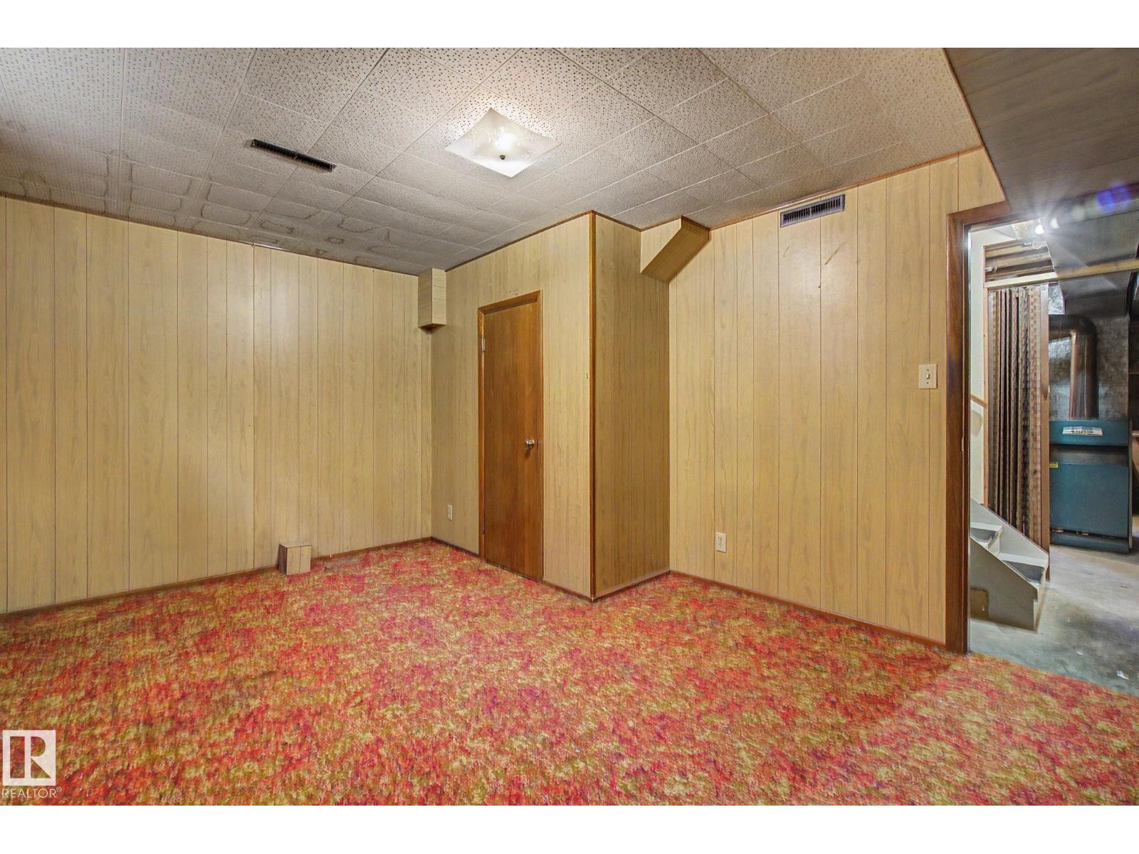 5103 54 AV — photo 29