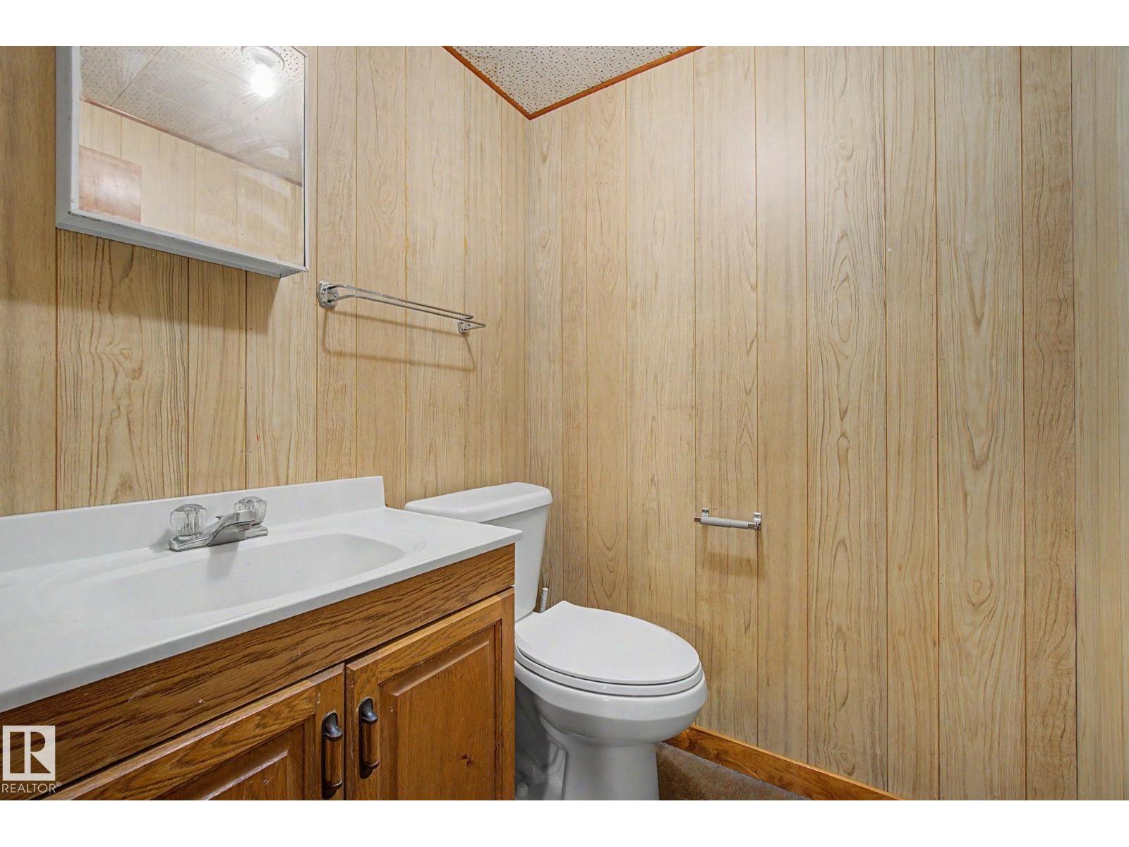 5103 54 AV — photo 31