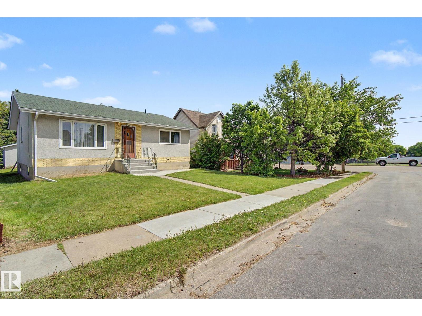 5103 54 AV — photo 39