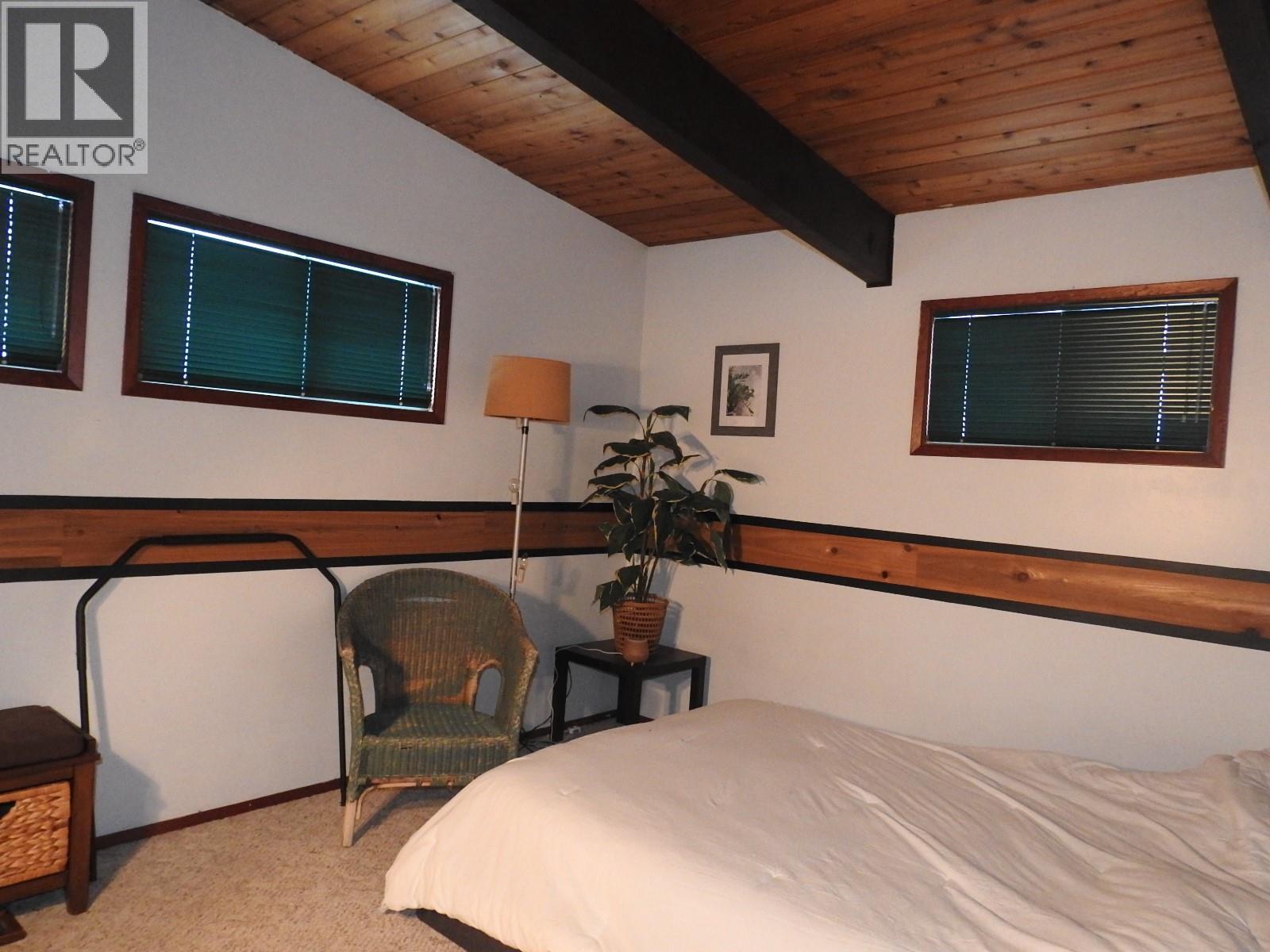 43 Sigalet Road - 90