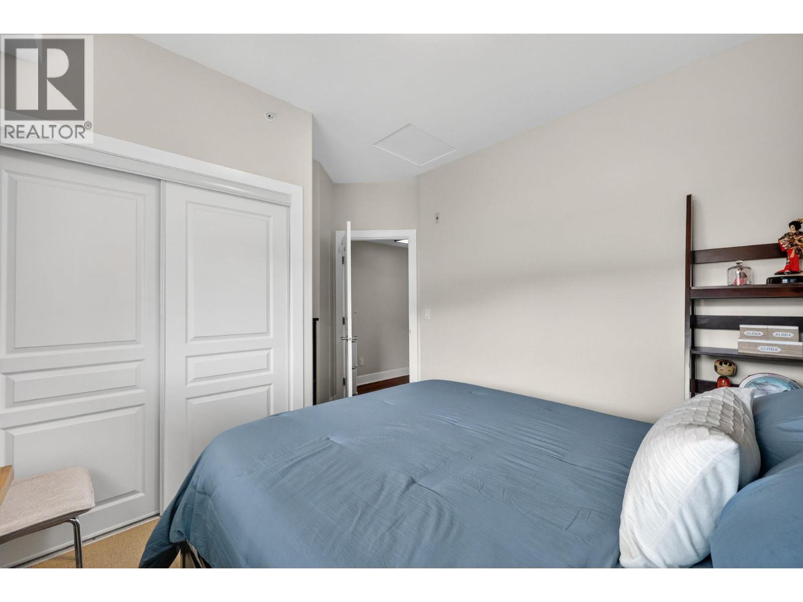 330 3996 Beach Avenue, Peachland