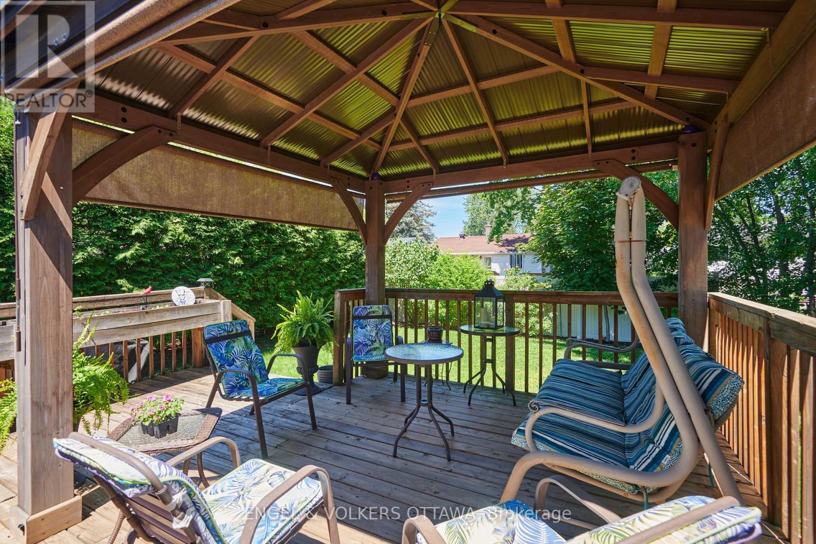 2123 BLUE JAY CRESCENT - 4