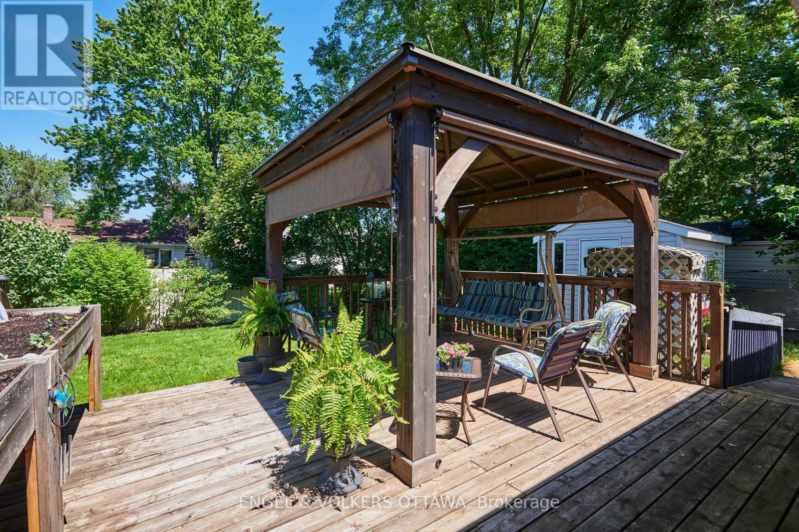 2123 BLUE JAY CRESCENT - 3