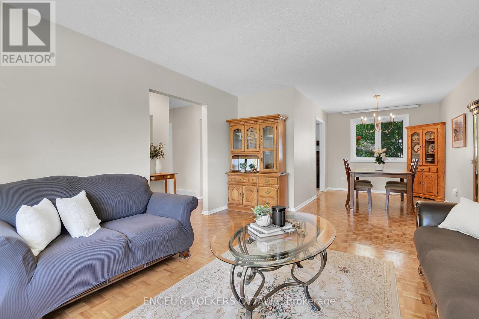 2123 BLUE JAY CRESCENT - 9