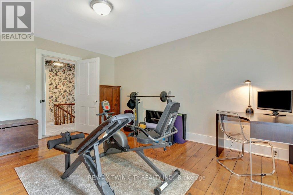 142 GLENMORRIS STREET - 27