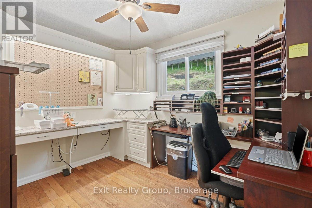 427 TOWNSEND ROAD - 21