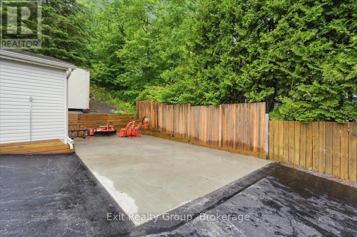 427 TOWNSEND ROAD - 38