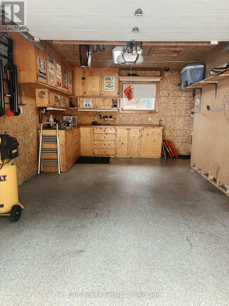 427 TOWNSEND ROAD - 40