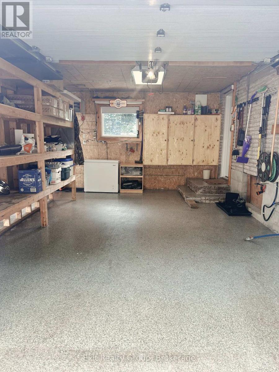 427 TOWNSEND ROAD - 41