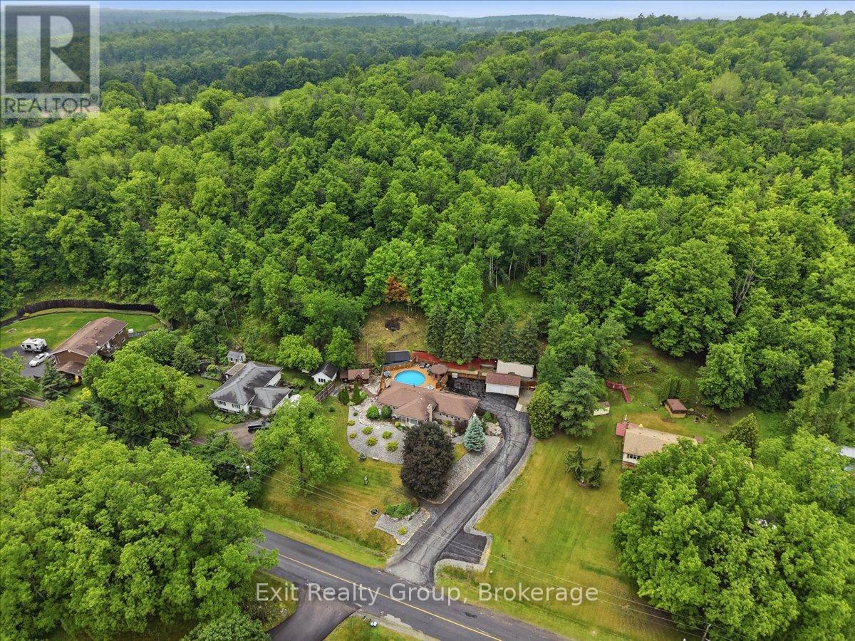427 TOWNSEND ROAD - 43