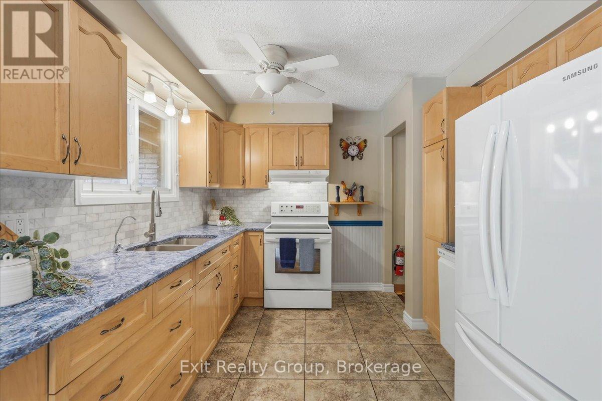 427 TOWNSEND ROAD - 7