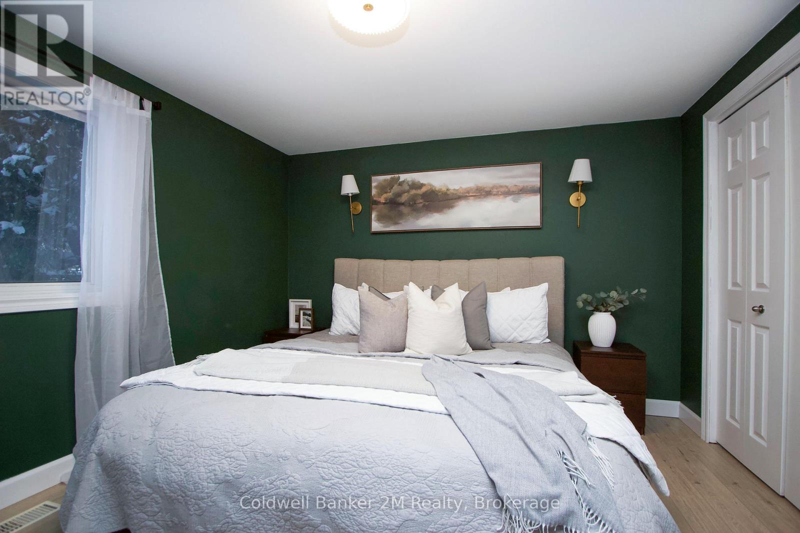 812 BURNHAM STREET - 18