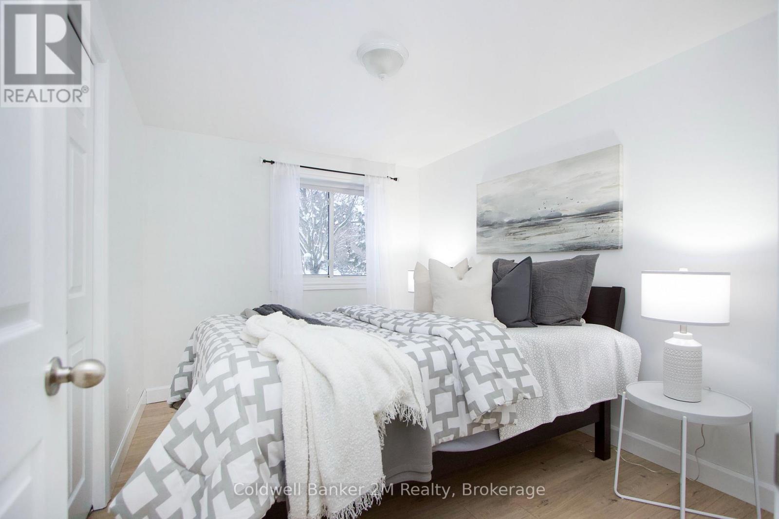 812 BURNHAM STREET - 20