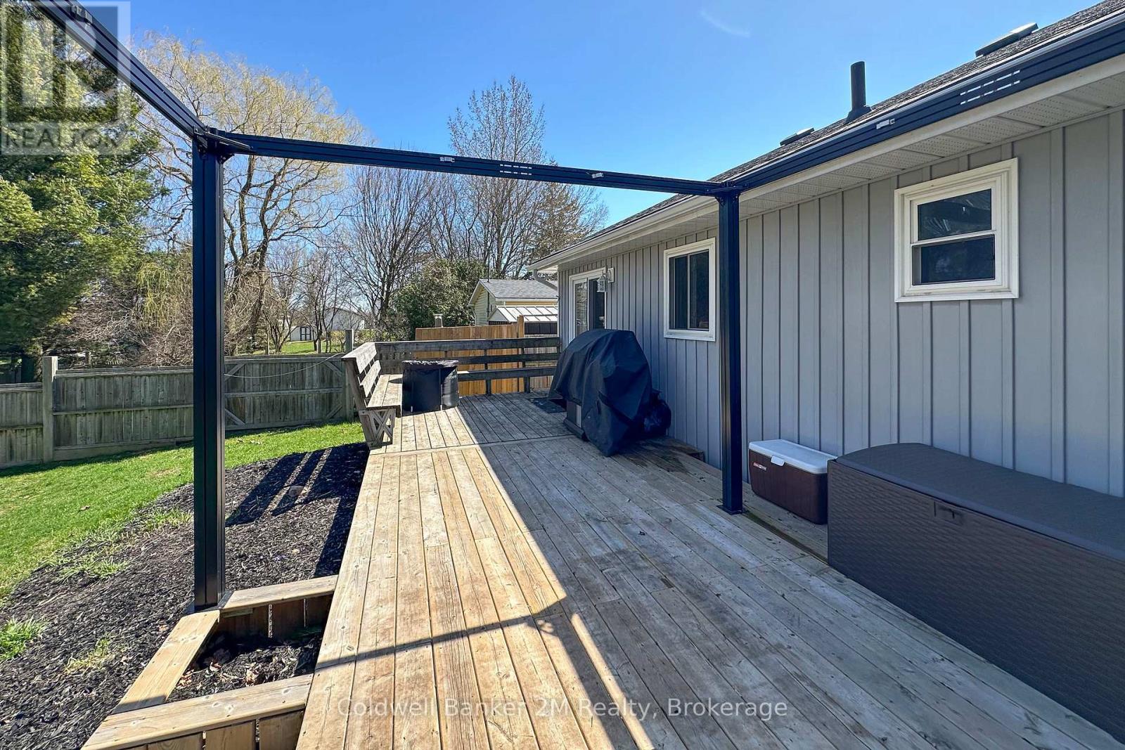 812 BURNHAM STREET - 40