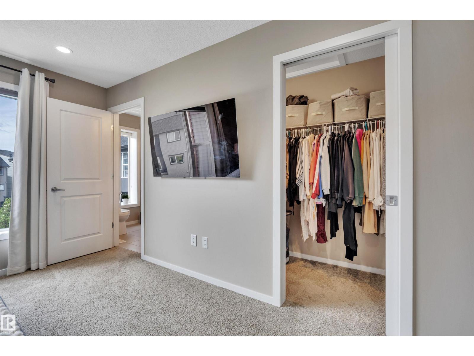 #46 1075 ROSENTHAL BV NW — photo 38