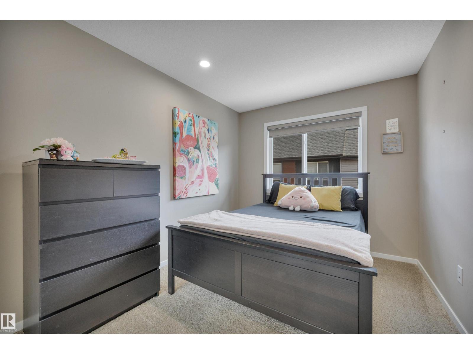#46 1075 ROSENTHAL BV NW — photo 33