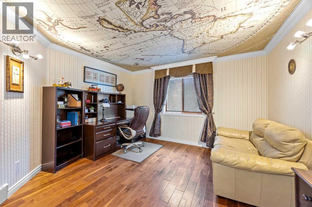 260 Riverside Mews SE - 4