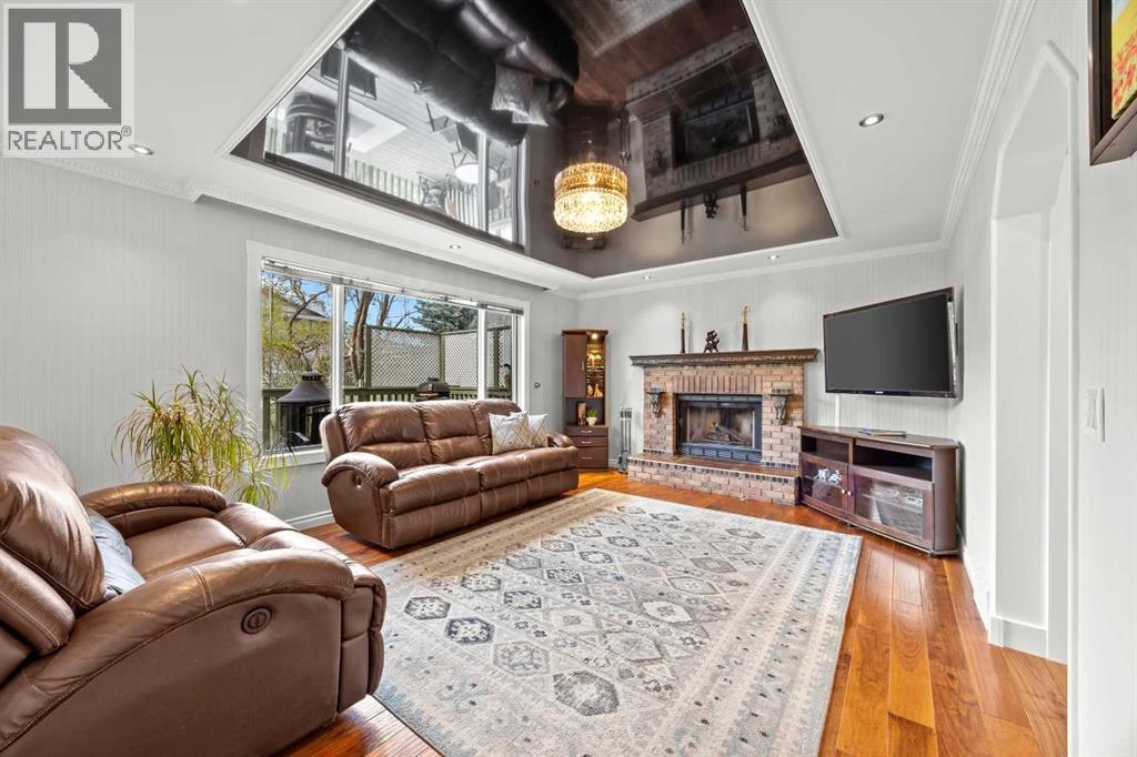 260 Riverside Mews SE - 15