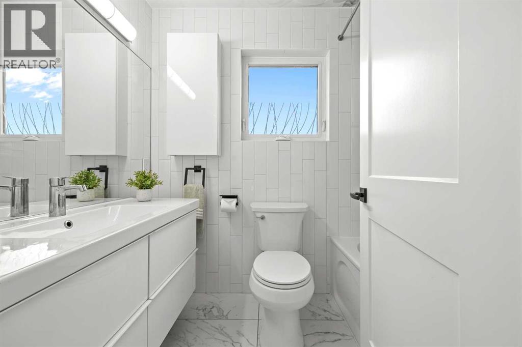 260 Riverside Mews SE - 32