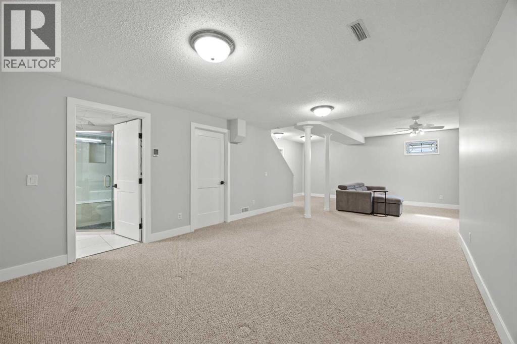260 Riverside Mews SE - 37