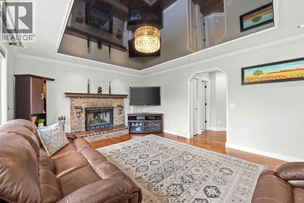260 Riverside Mews SE - 16