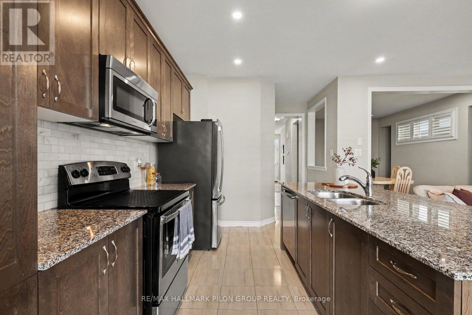 3 Bed, 3 Bath House for Sale in Ottawa – 124 MANDALAY STREET, Ottawa – MLS# X13432412 - Image 9