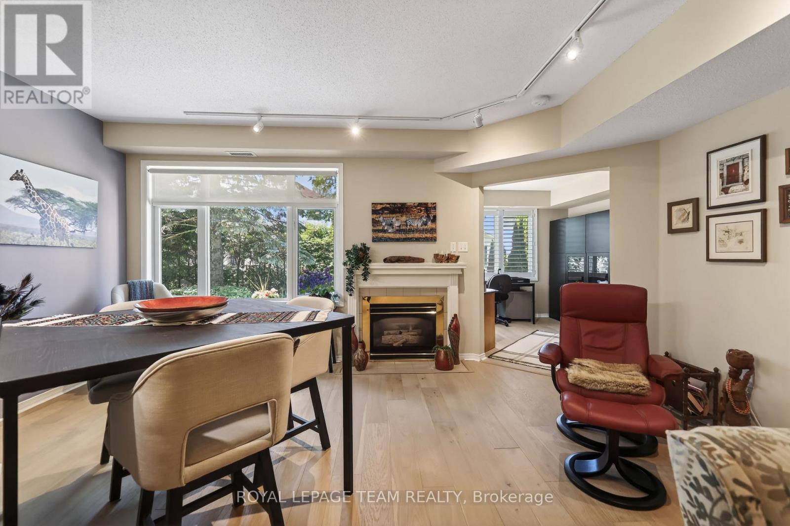 3 Bed, 2 Bath House for Sale in Ottawa – 91 ROBSON COURT, Ottawa – MLS# X13432418 - Image 45