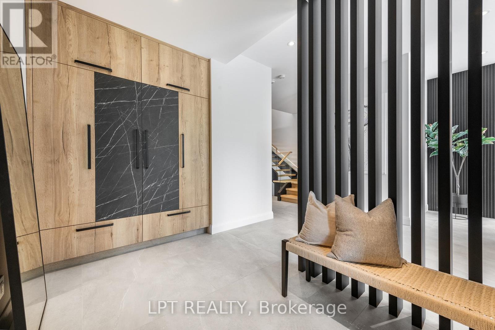 322 PERRIER AVENUE - 4