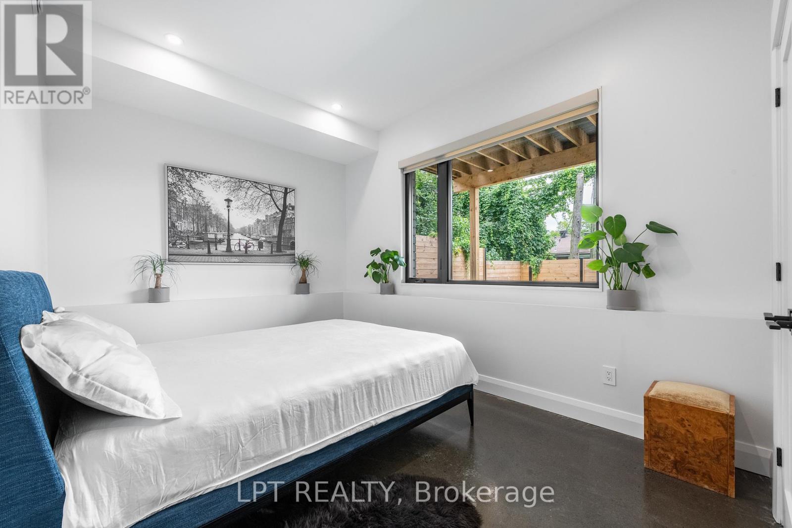 322 PERRIER AVENUE - 41