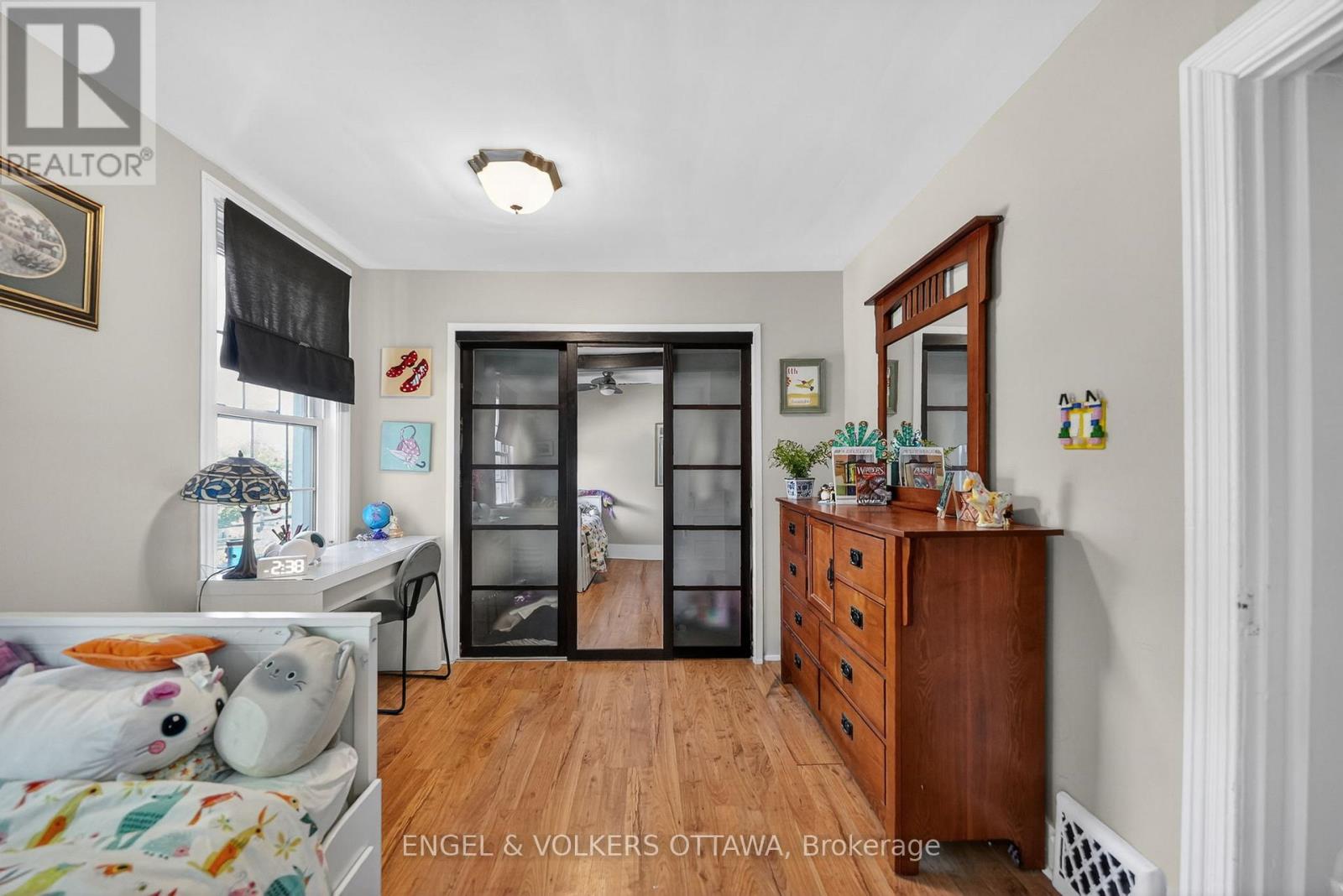 438 BYRON AVENUE - 17