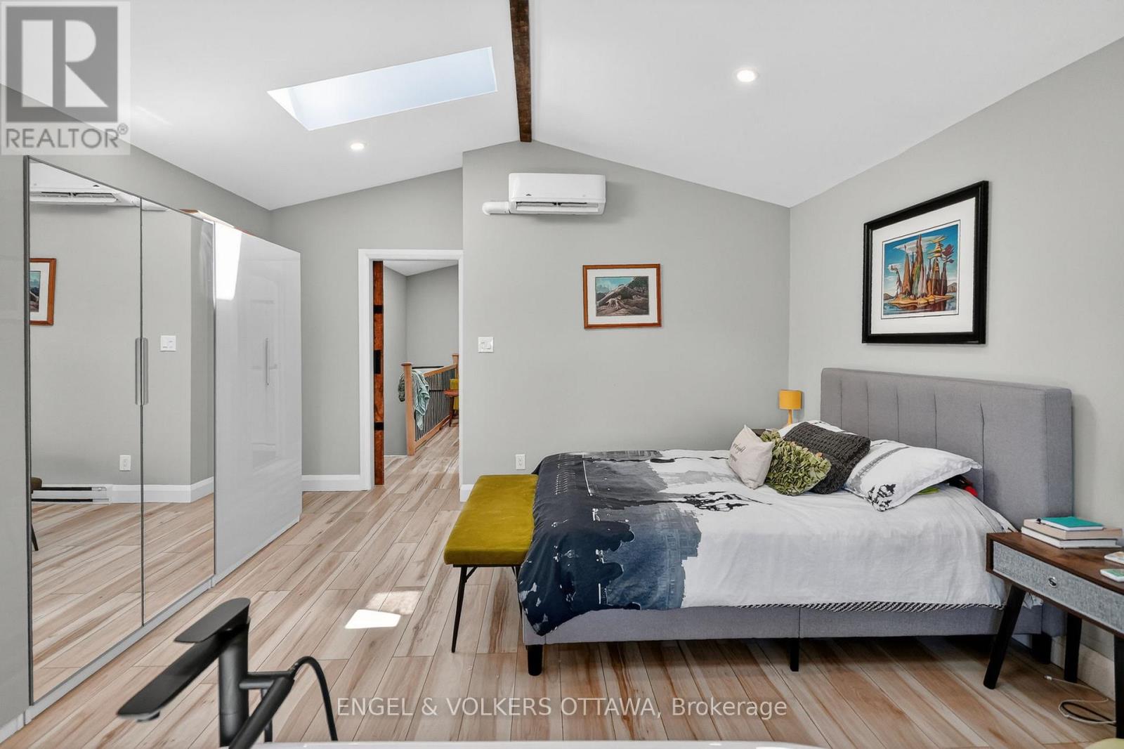 438 BYRON AVENUE - 25