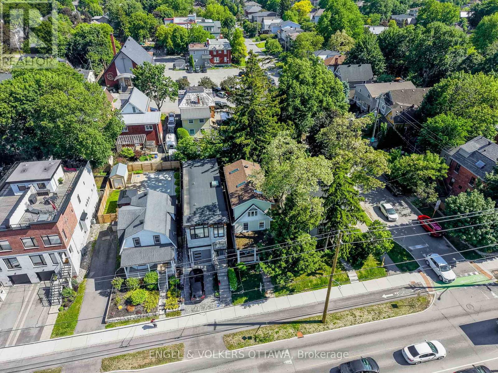 438 BYRON AVENUE - 33