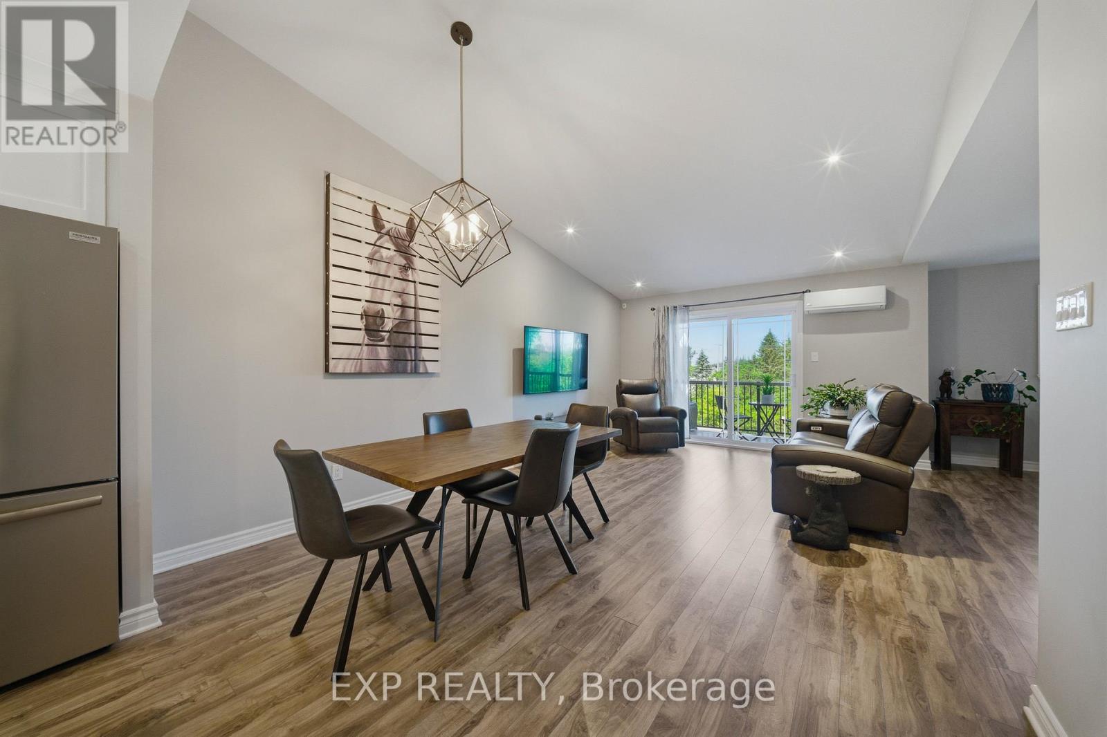 #203 225 SPENCE AVENUE - 11