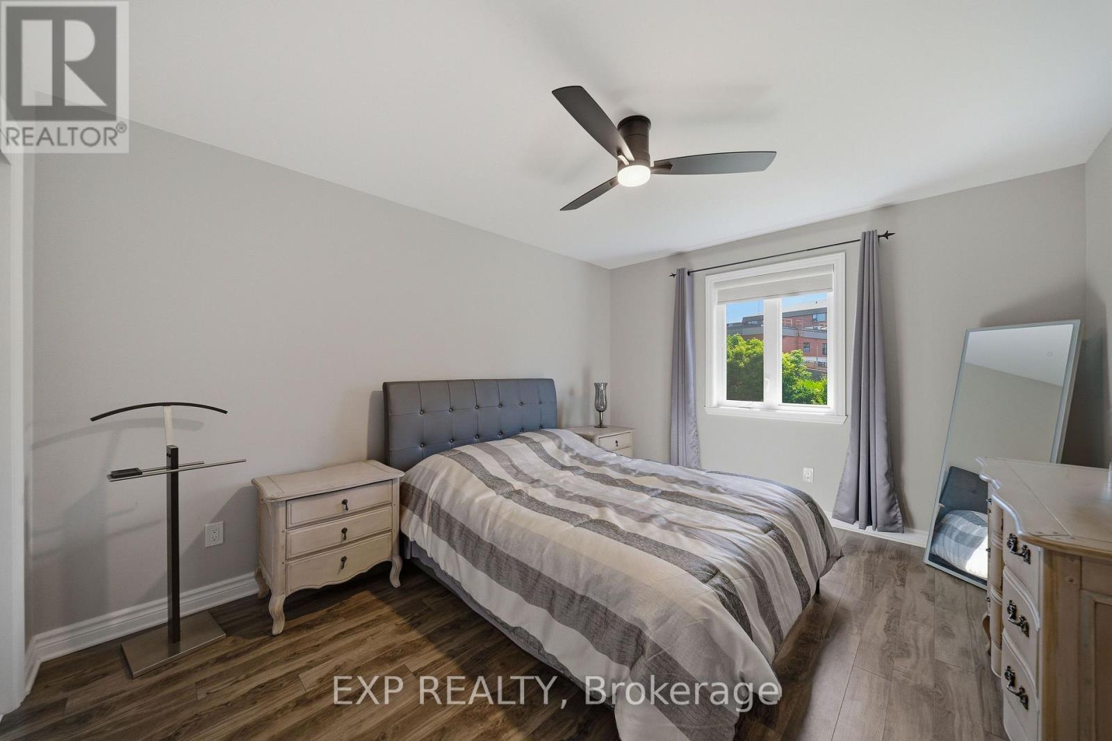 #203 225 SPENCE AVENUE - 21