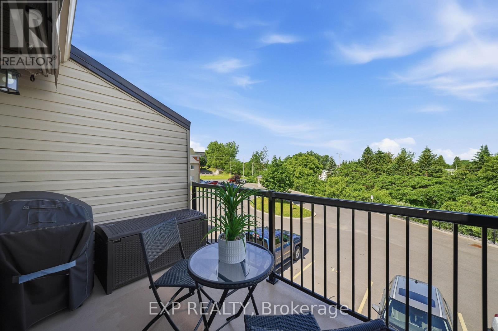 #203 225 SPENCE AVENUE - 24