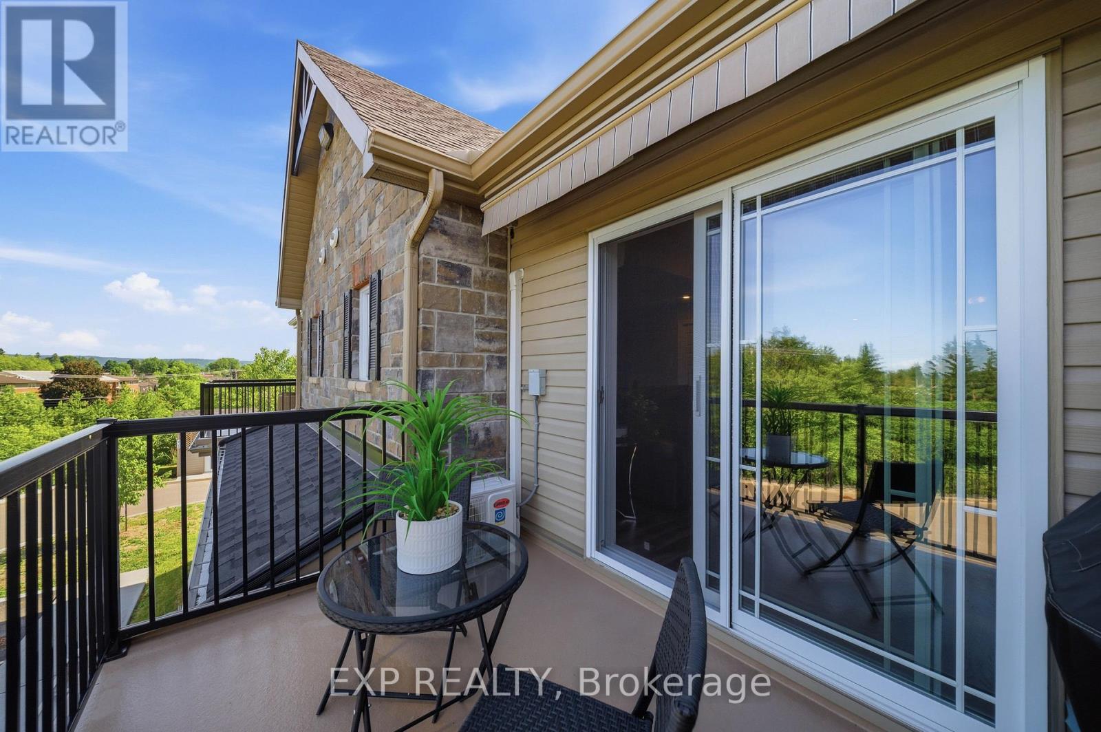 #203 225 SPENCE AVENUE - 25