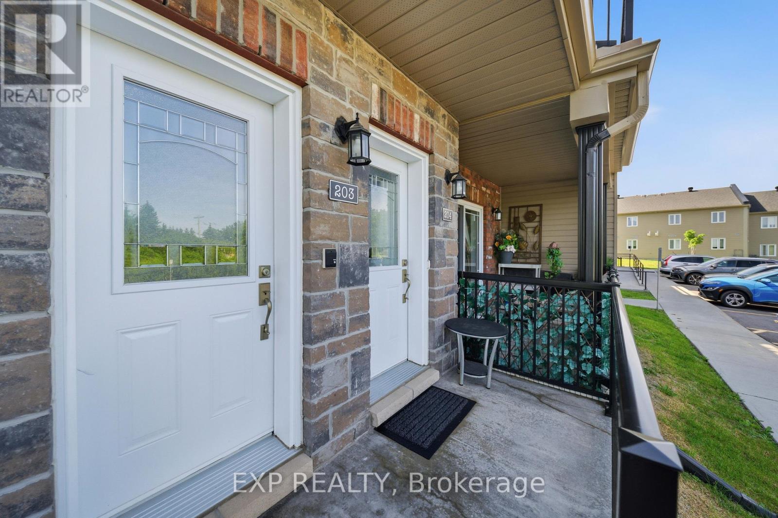 #203 225 SPENCE AVENUE - 3