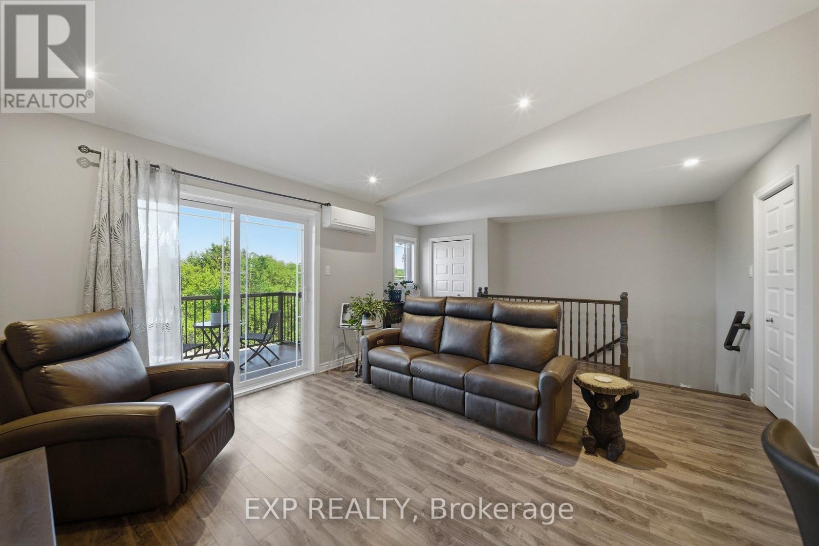 #203 225 SPENCE AVENUE - 9