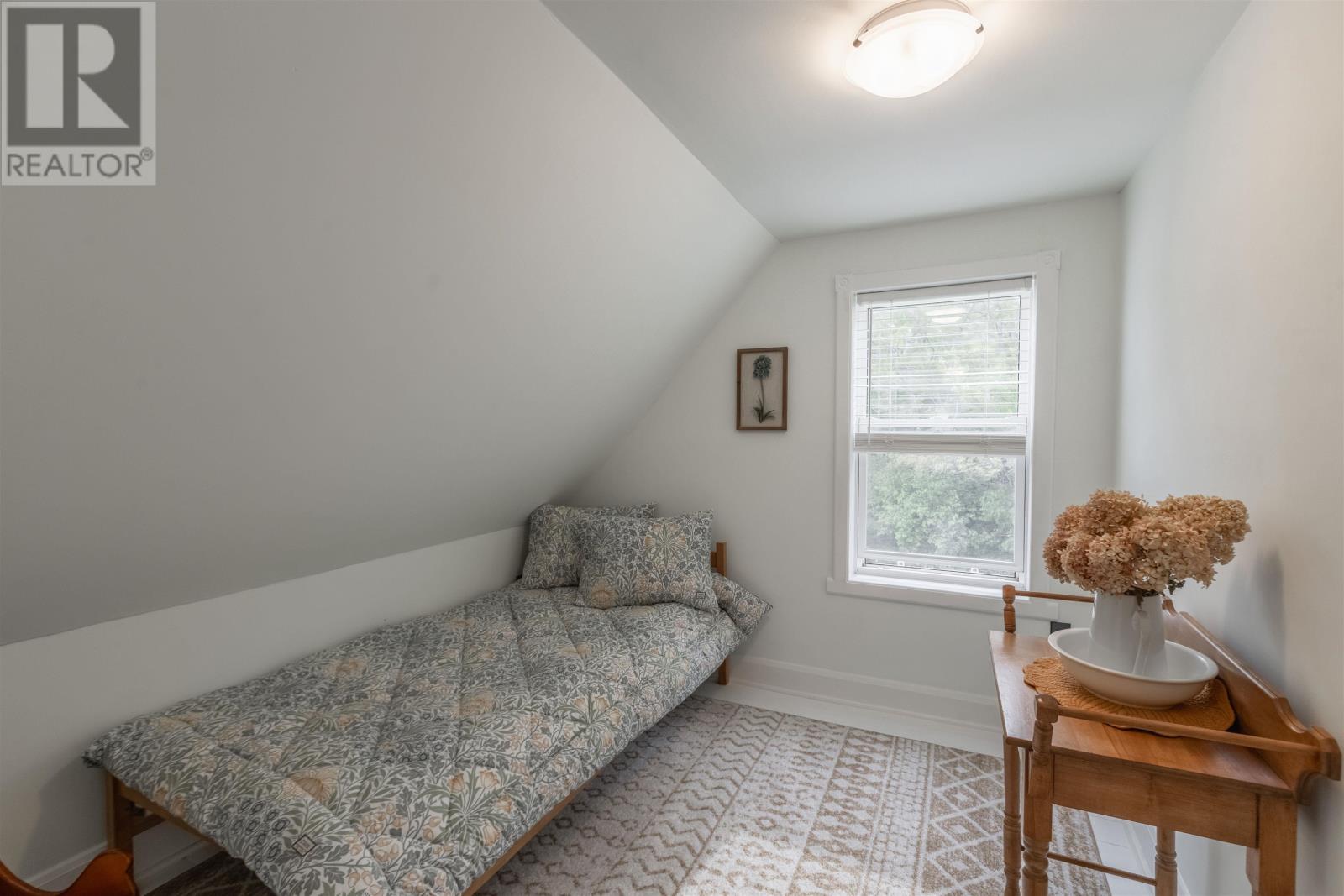 2404 Primrose Road - 33